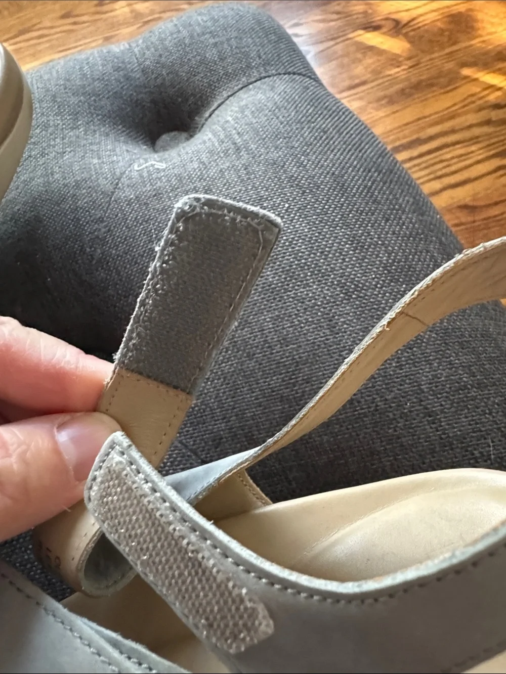 Abeo Oasis Cross sandal- ABEO Olivia 3100 women 10 light grey